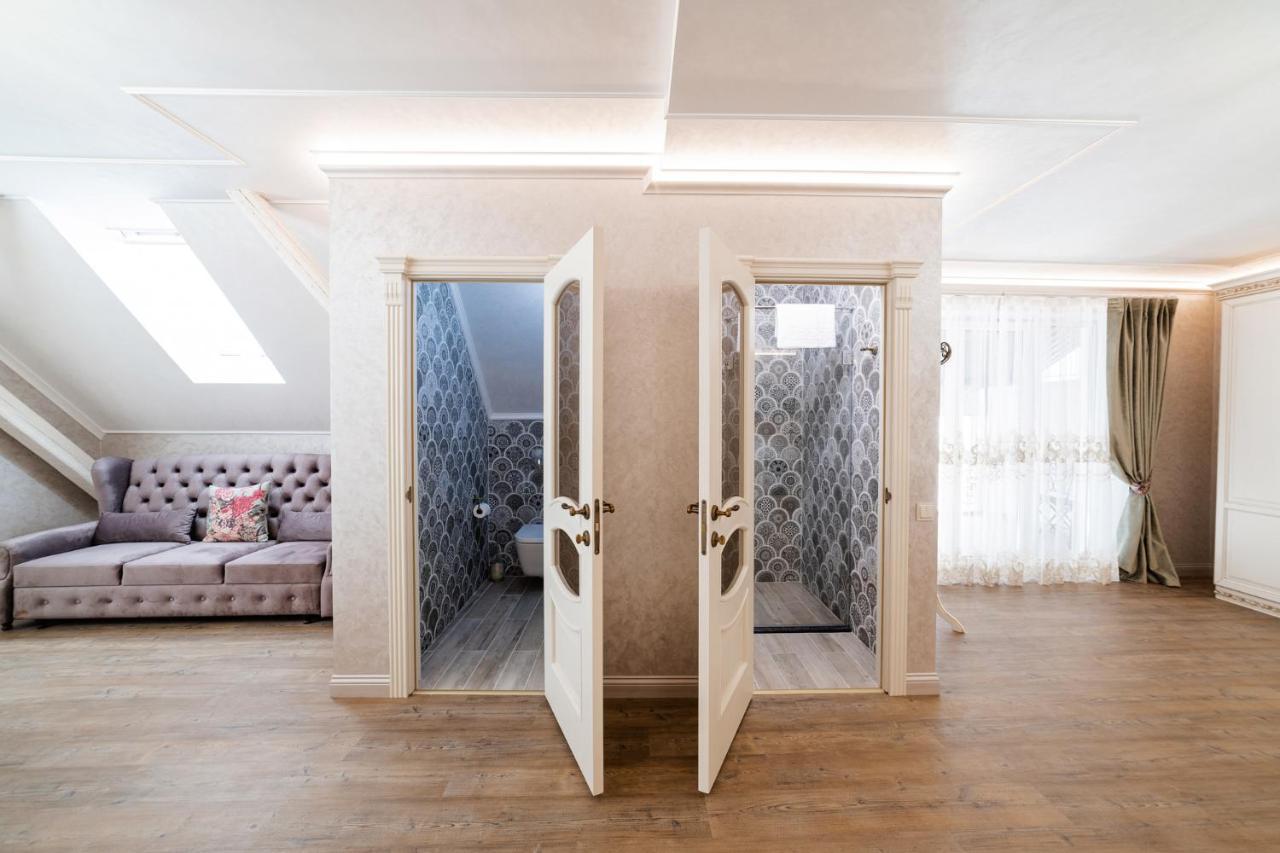 Vip Apartment On Duhnovicha Street .Free Parking. 乌日霍罗德 外观 照片